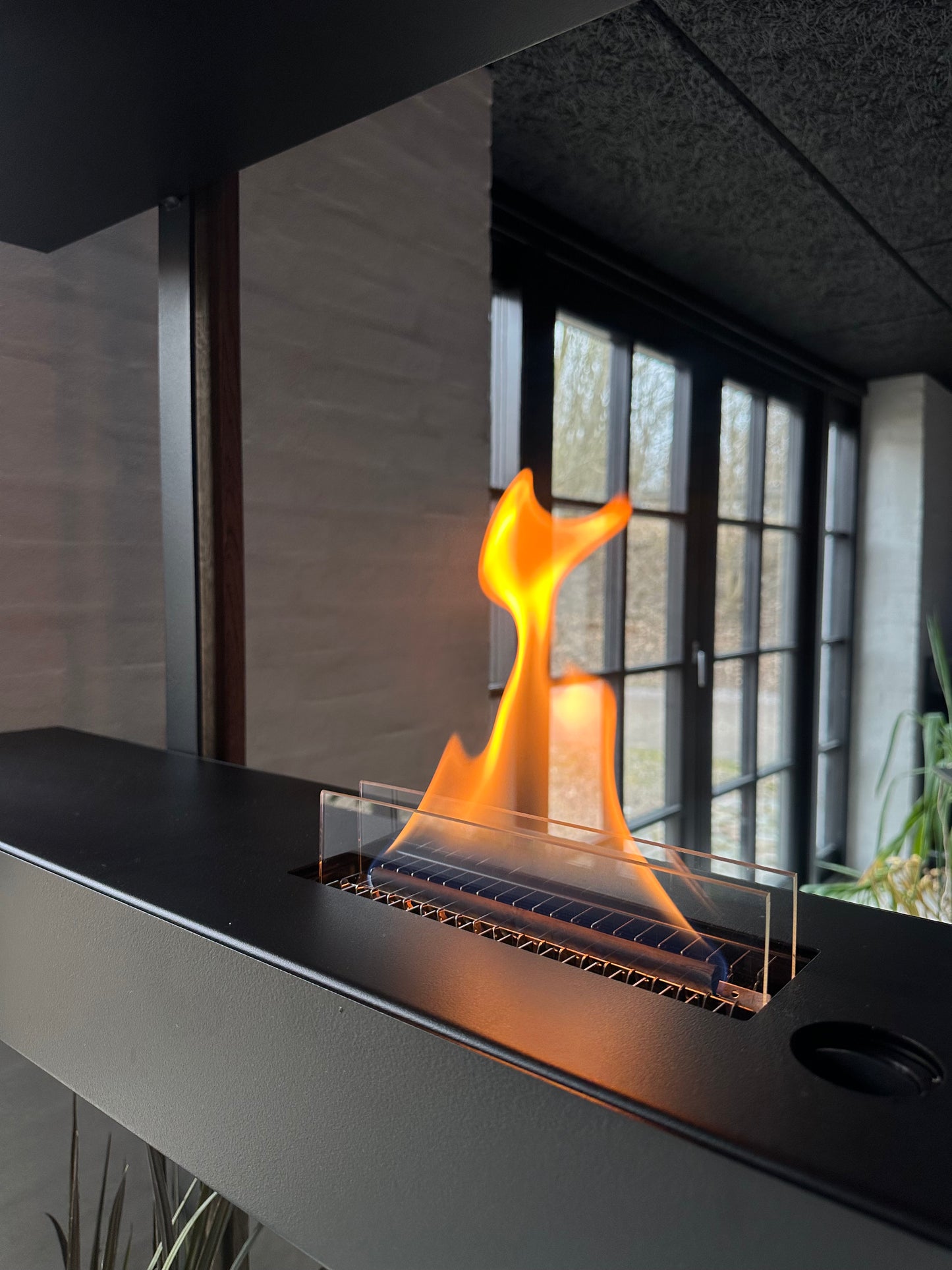 S3 | Mobile Room Shares With Fire Efforts